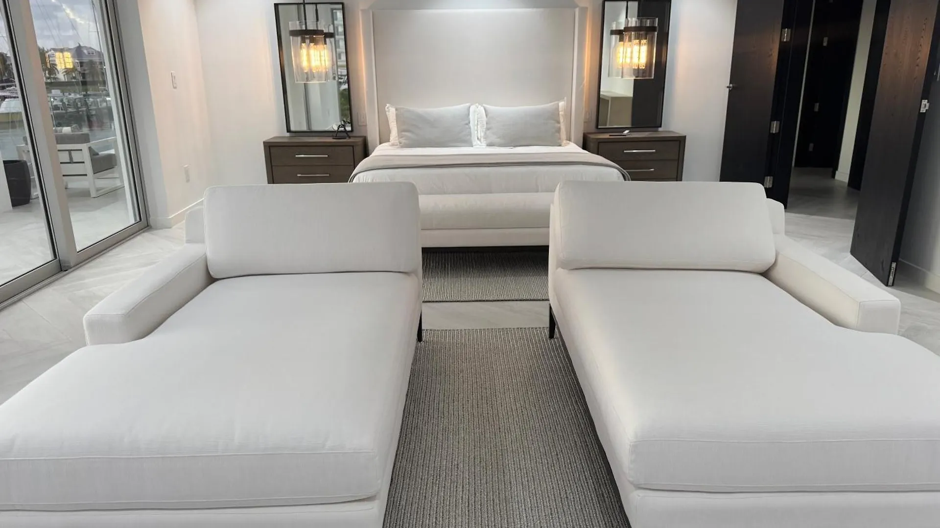 New Luxury Waterfront Condo, Palm Cay, The Bahamas 나사우 0*,  바하마