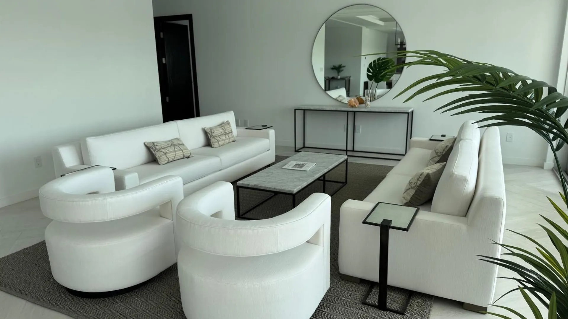 아파트 New Luxury Waterfront Condo, Palm Cay, The Bahamas 나사우