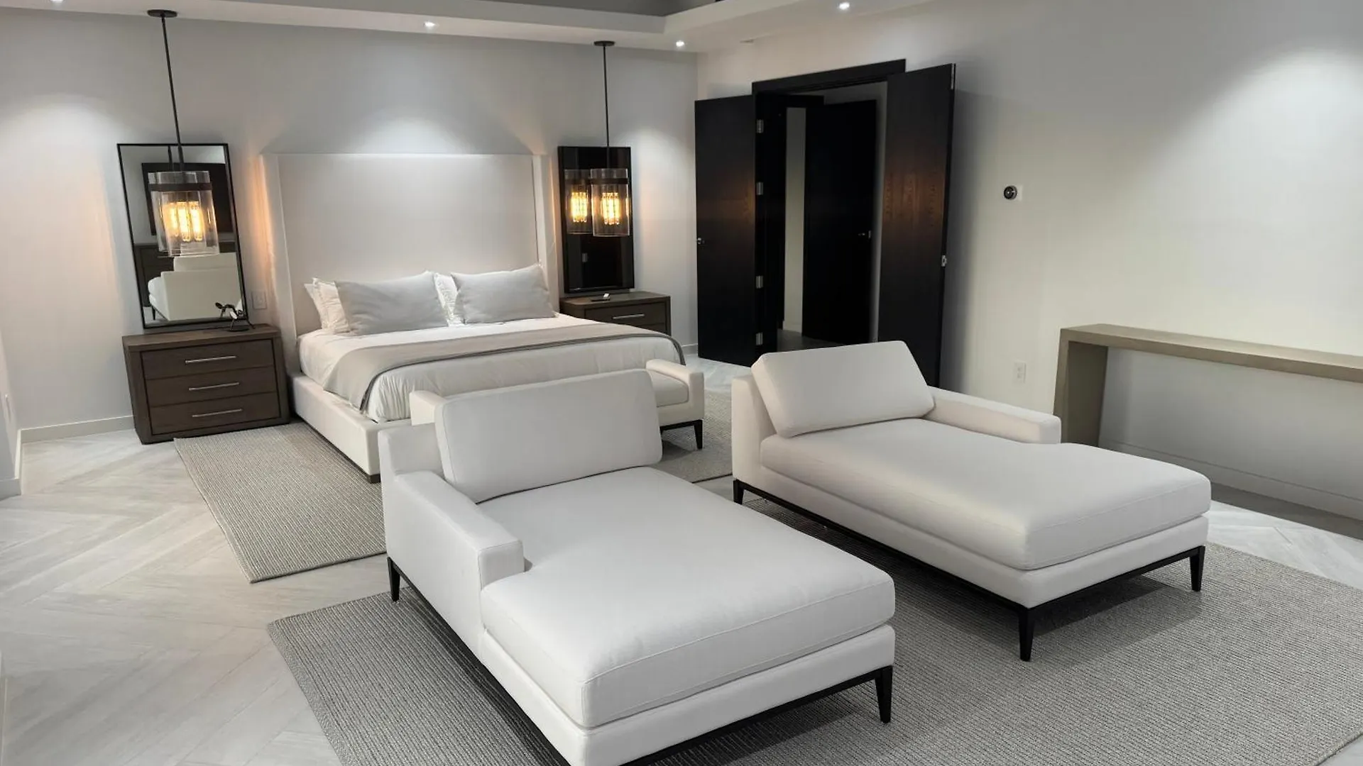 New Luxury Waterfront Condo, Palm Cay, The Bahamas Nassau Bahamas
