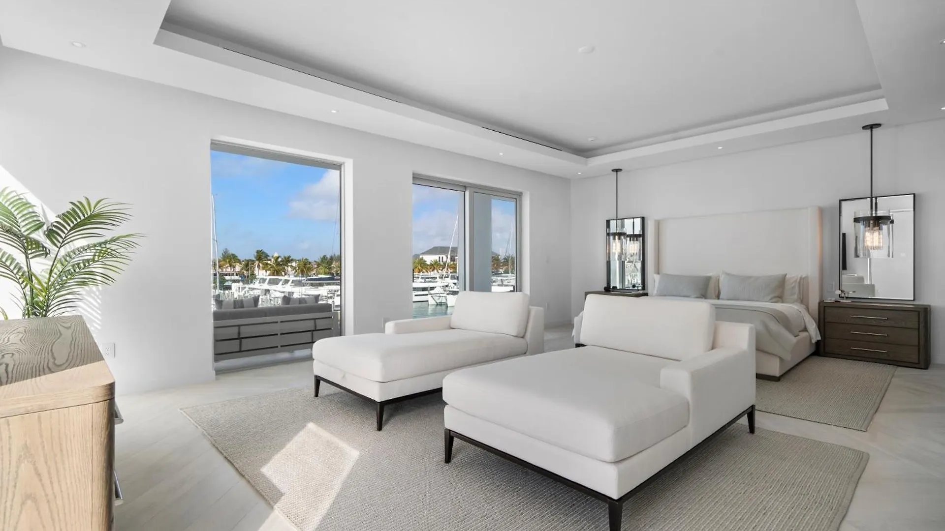 Apartment Casablanca Bahamas- New Luxury Waterfront Condo, Palm Cay, The Bahamas Nassau