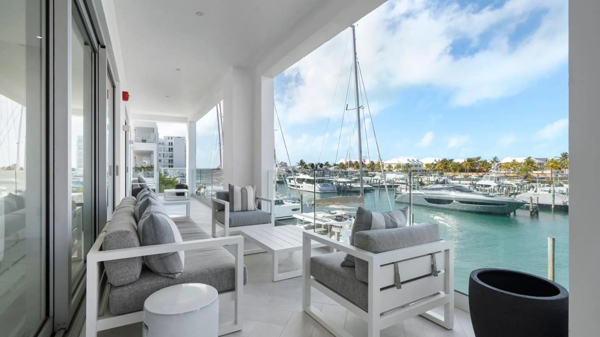 Apartment Casablanca Bahamas- New Luxury Waterfront Condo, Palm Cay, The Bahamas Nassau Bahamas
