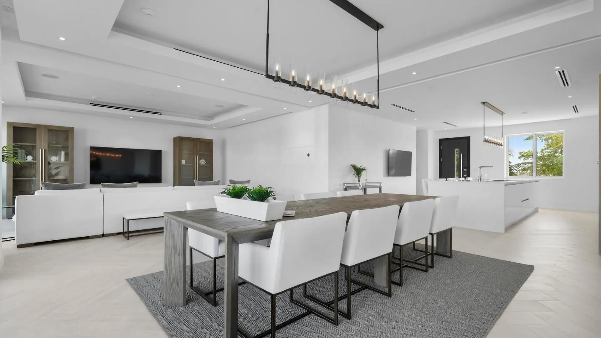Casablanca Bahamas- New Luxury Waterfront Condo, Palm Cay, The Bahamas Nassau Apartment