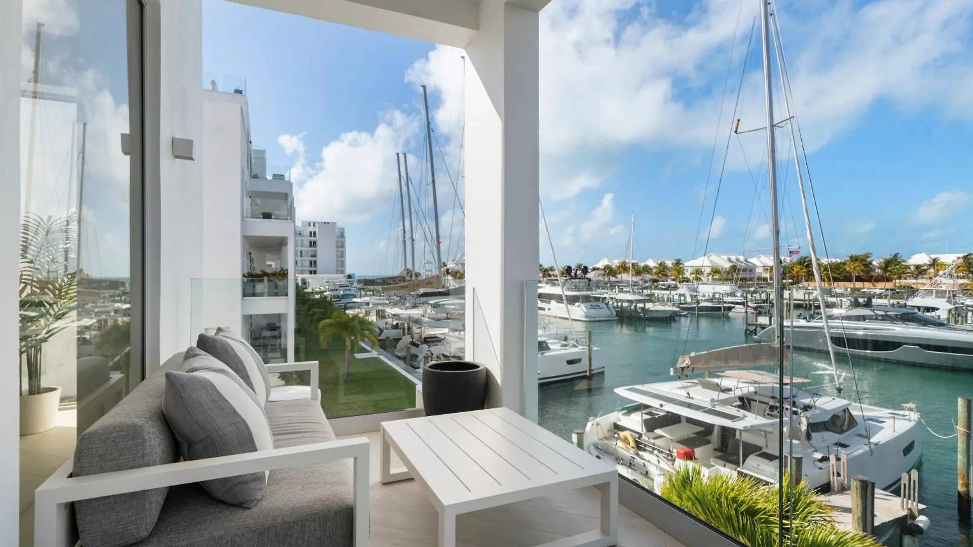 Casablanca Bahamas- New Luxury Waterfront Condo, Palm Cay, The Bahamas Nassau